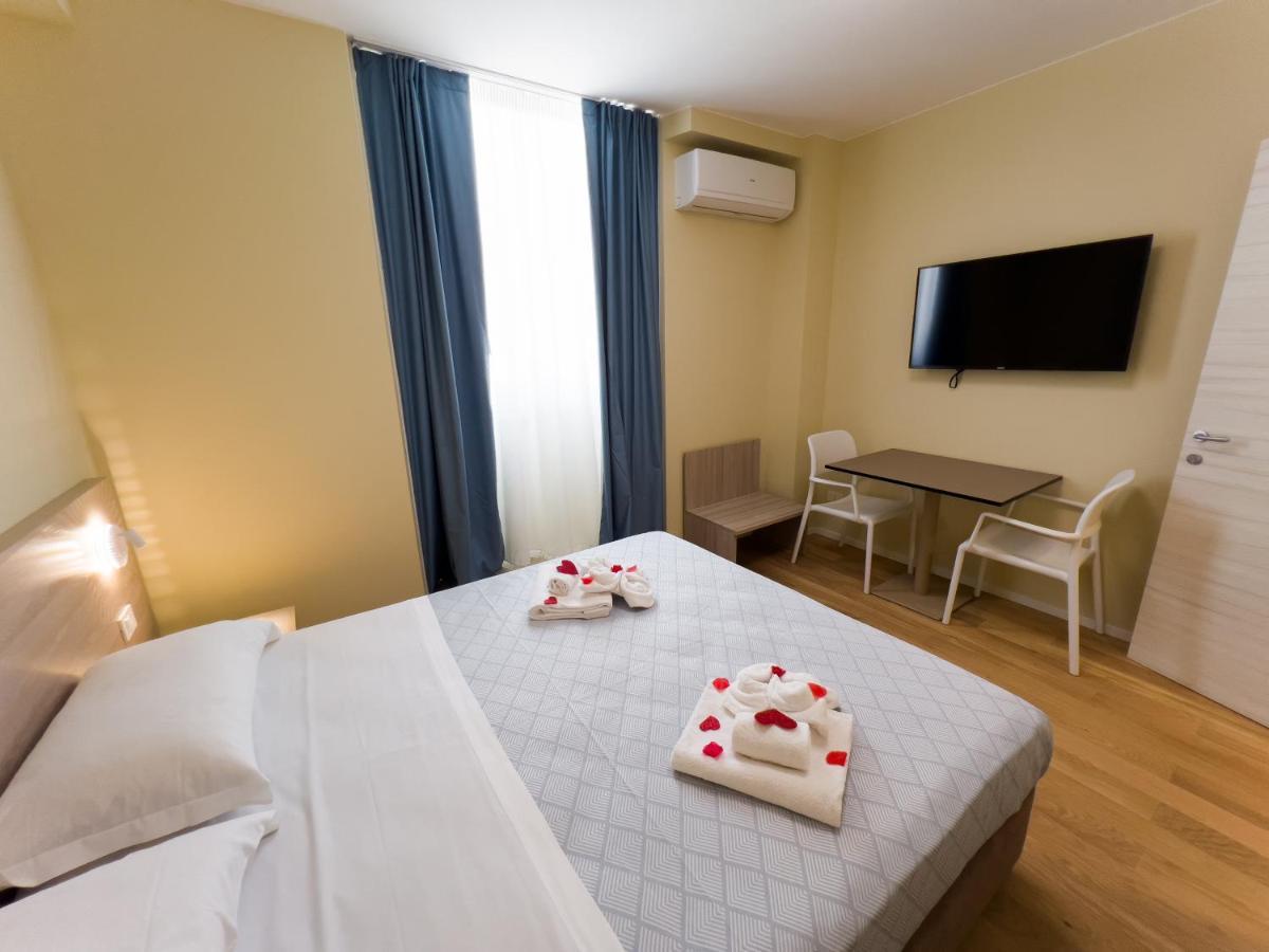 Historico Loft & Rooms Palazzo Adragna XIX Trapani Exterior photo