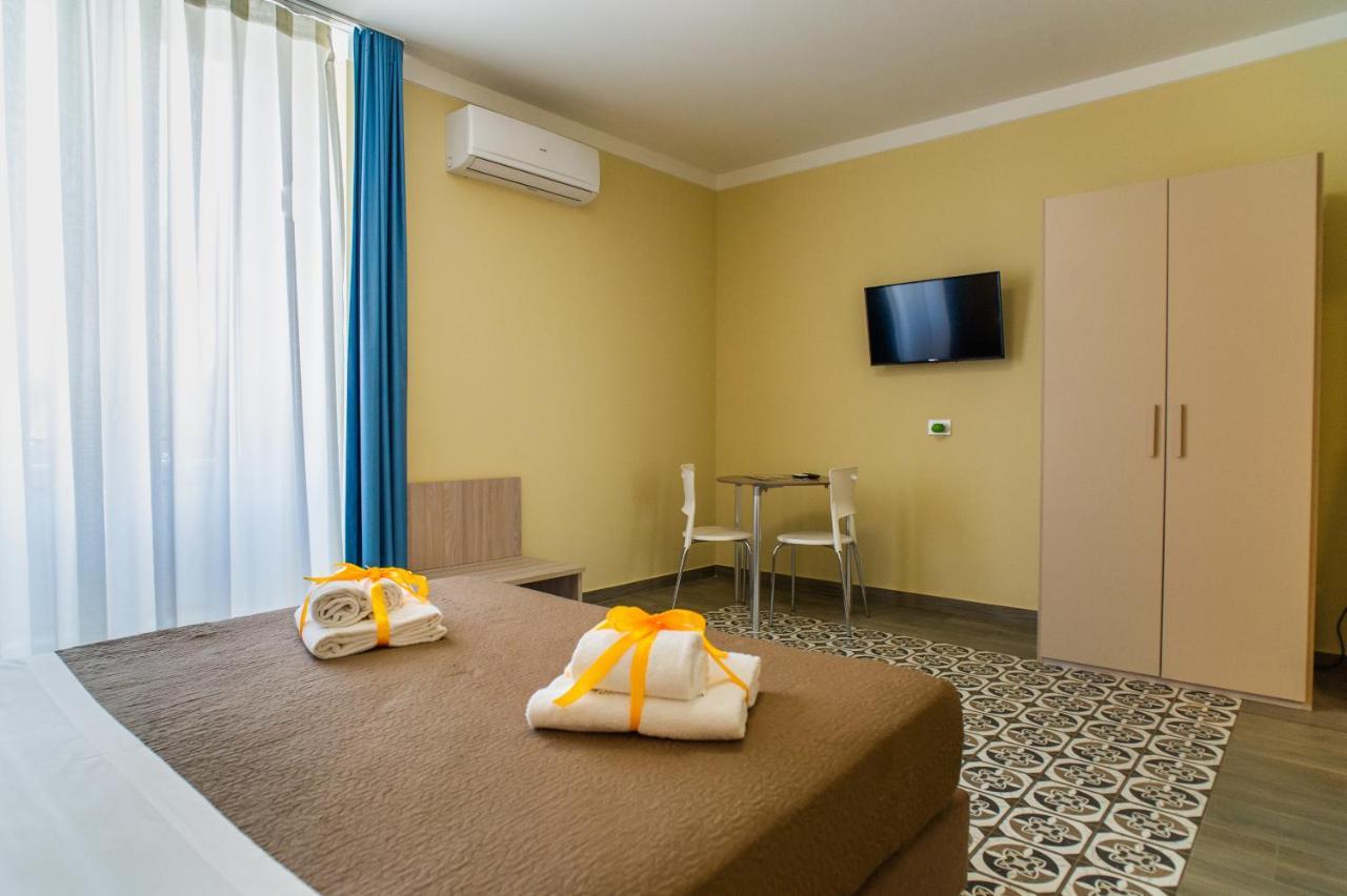 Historico Loft & Rooms Palazzo Adragna XIX Trapani Exterior photo
