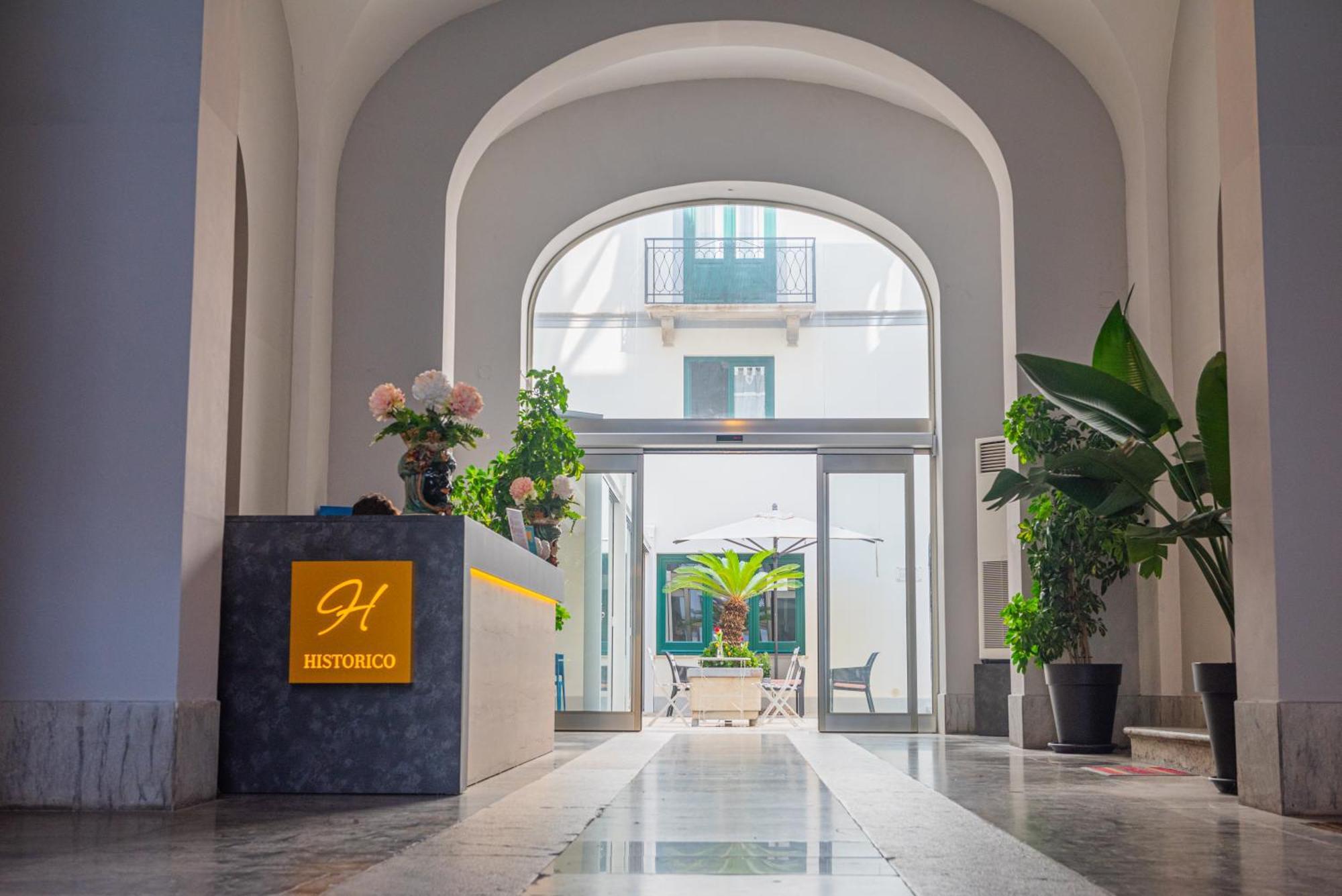 Historico Loft & Rooms Palazzo Adragna XIX Trapani Exterior photo