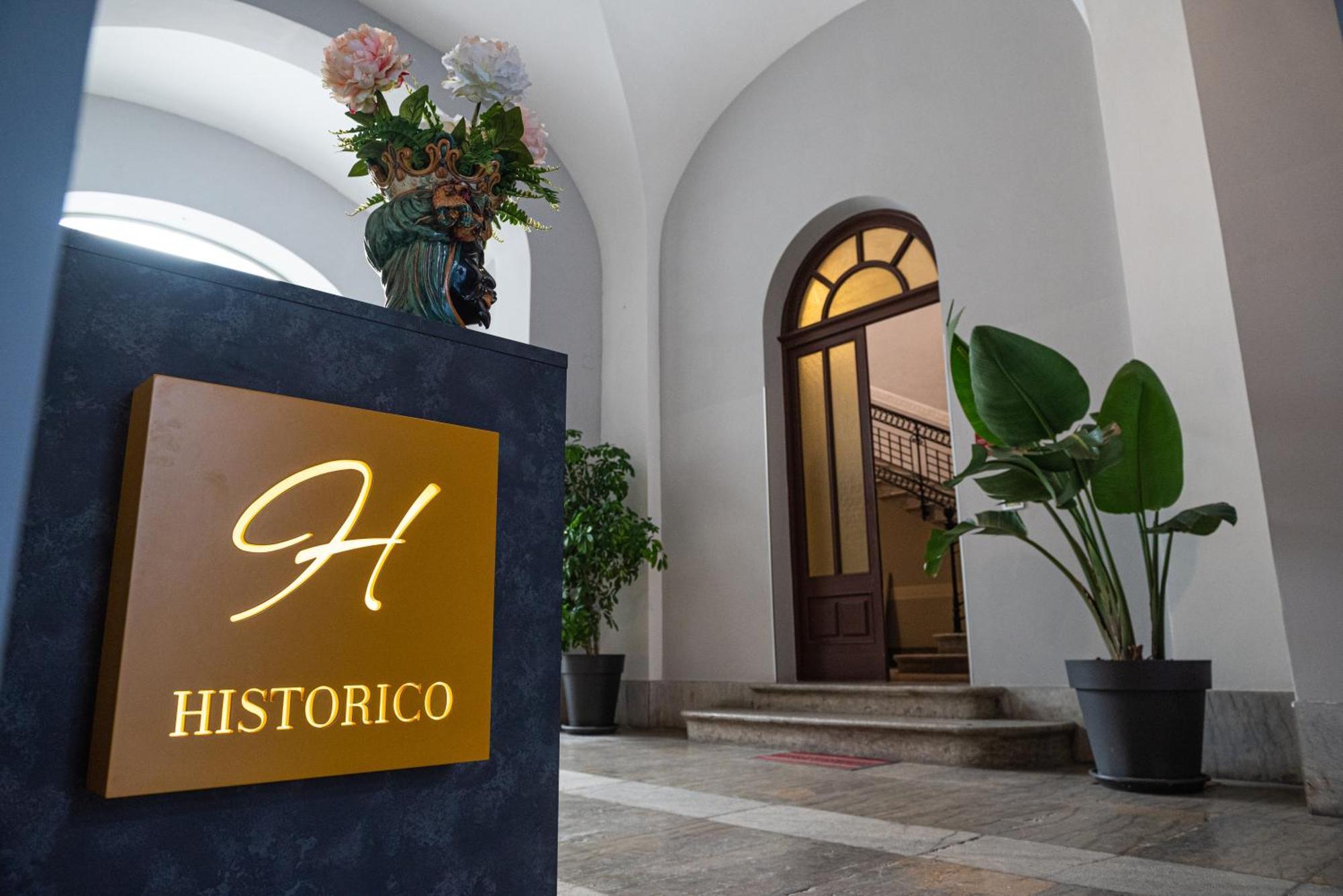 Historico Loft & Rooms Palazzo Adragna XIX Trapani Exterior photo