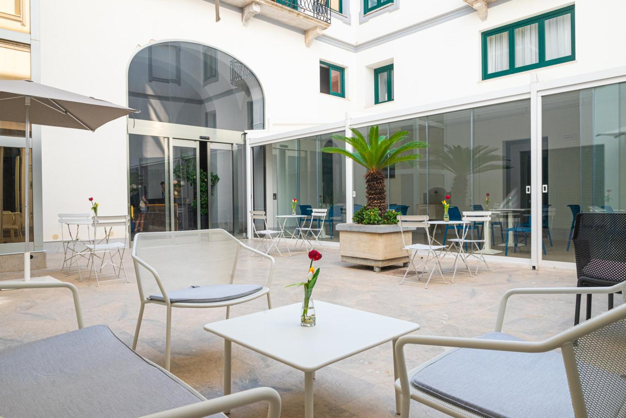 Historico Loft & Rooms Palazzo Adragna XIX Trapani Exterior photo