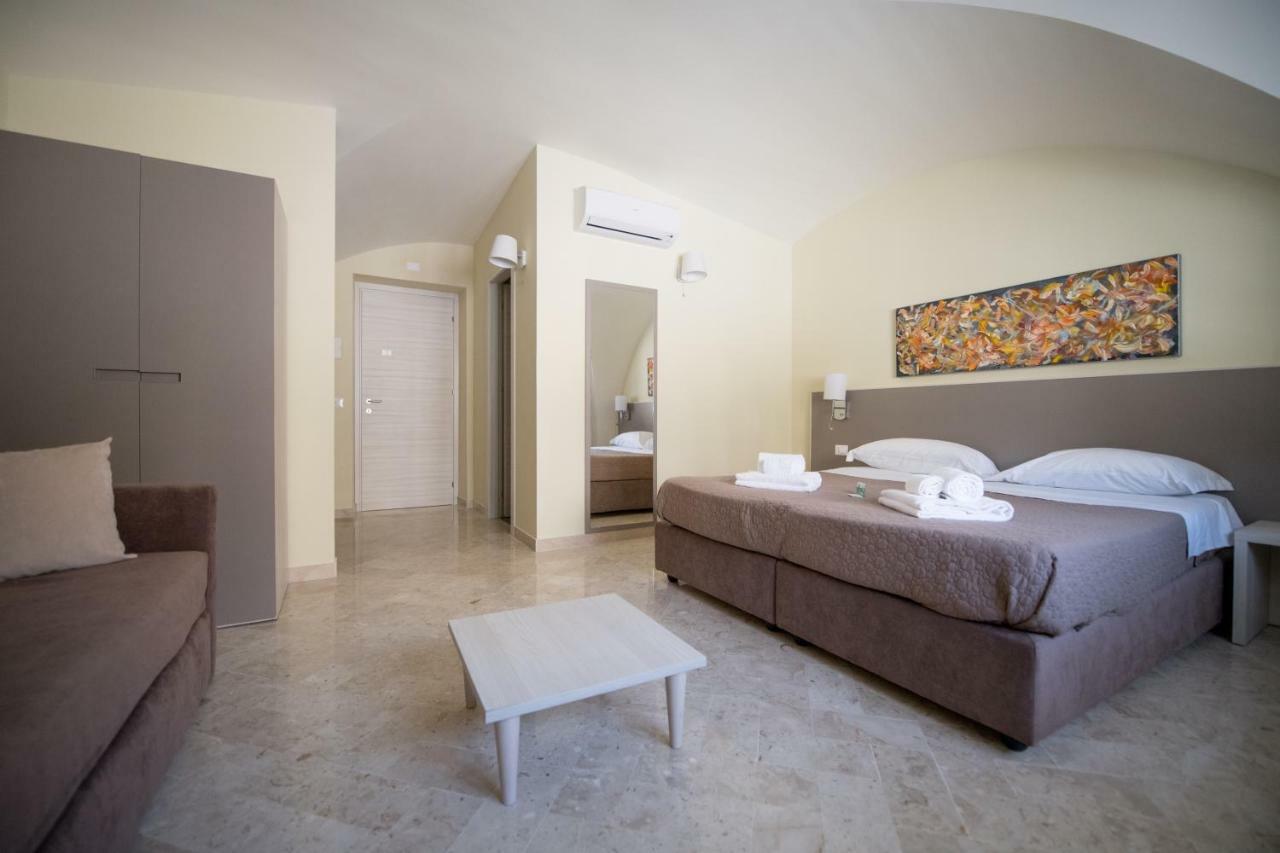 Historico Loft & Rooms Palazzo Adragna XIX Trapani Exterior photo